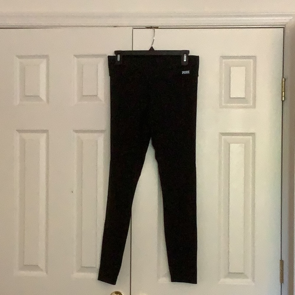 PINK yoga leggings, black